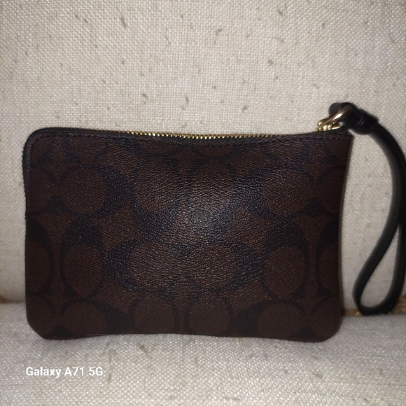 Coach NWT Signature Dark Khaki and Black Wristlet Wallet - Picture 3 of 11